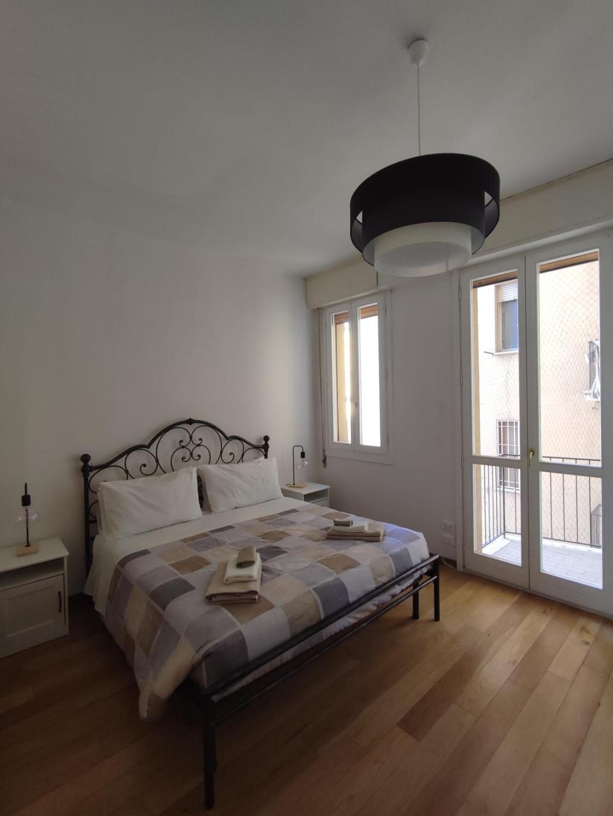 Casa Dei Fiori Apartment Bologna Bagian luar foto